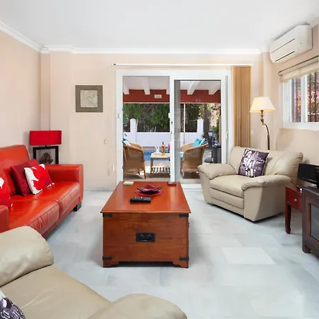 Aljamar Burriana Villa Nerja